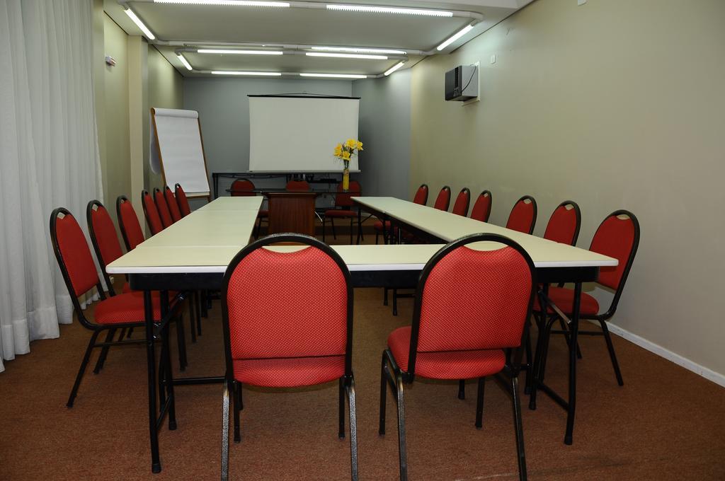 Curitiba Palace Estacao Otel Dış mekan fotoğraf